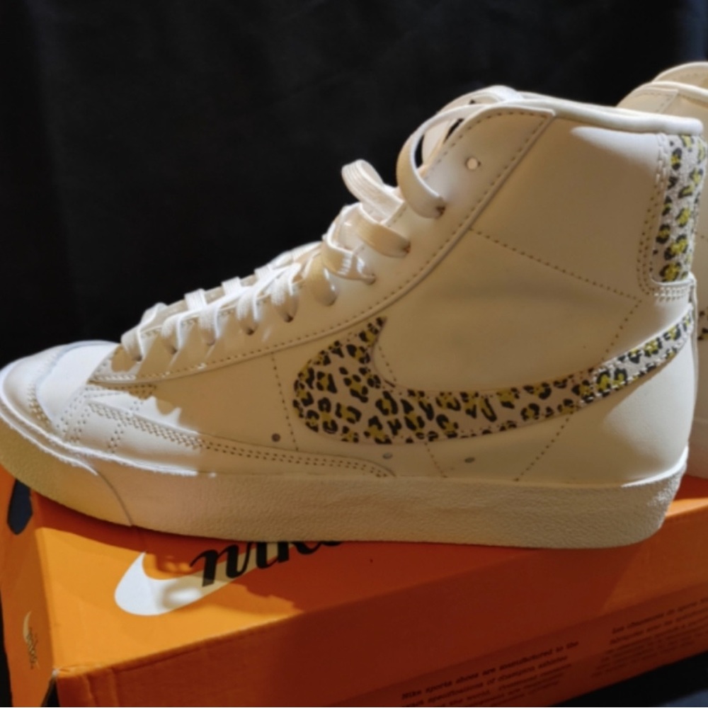 Blazer Mid 77 Womens